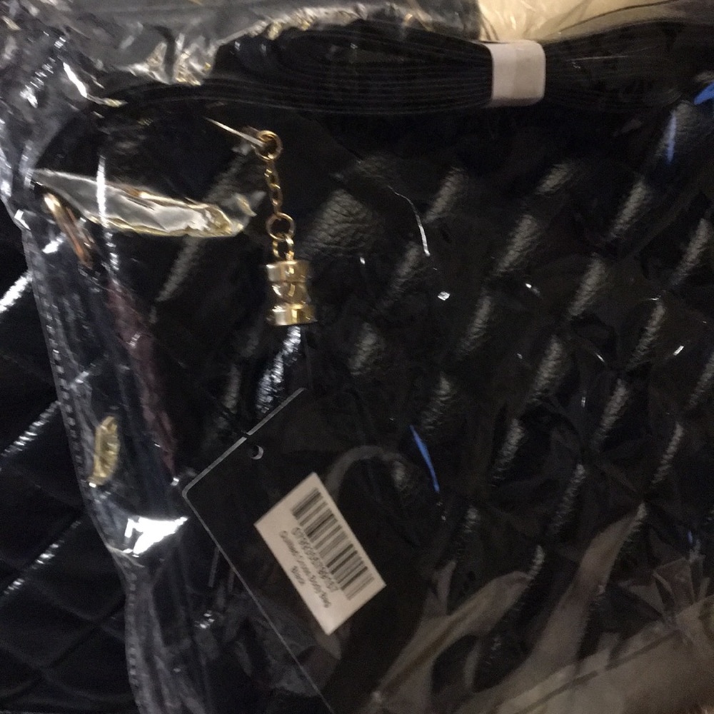 2 Bags 1 tote bag 1 crossbody bag 1 wallet - Picture 7 of 8